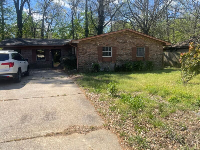 1471 Dorgan St in Jackson, MS - Building Photo