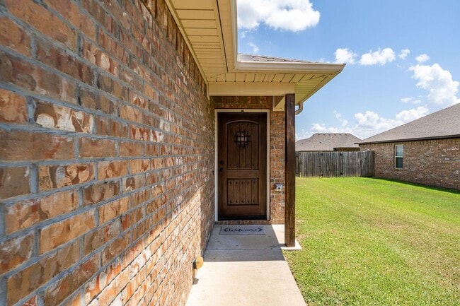 1118 Springhill Rd in Fort Smith, AR - Foto de edificio - Building Photo