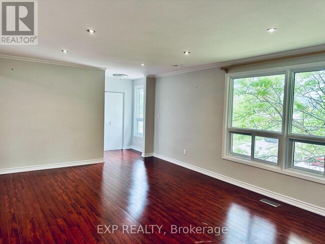 property at 1374 Charles Dr