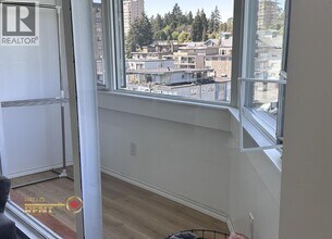 31 Elliot St in New Westminster, BC - Building Photo - Building Photo