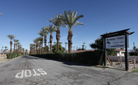 Riverdale Estates in Indio, CA - Foto de edificio - Building Photo