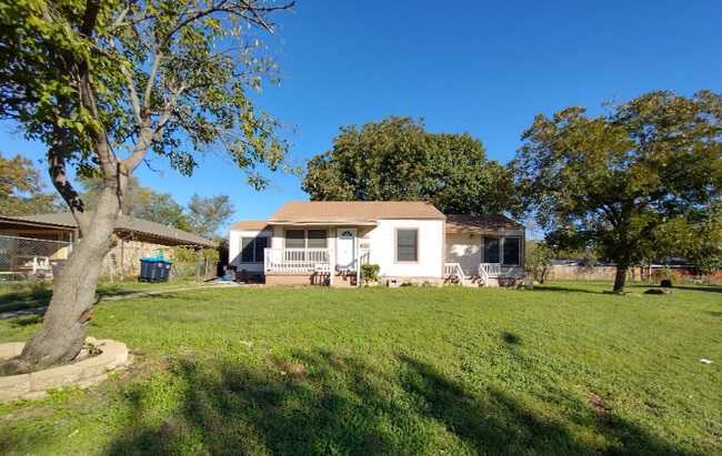 4340 Alamo Ave in Fort Worth, TX - Building Photo - Building Photo