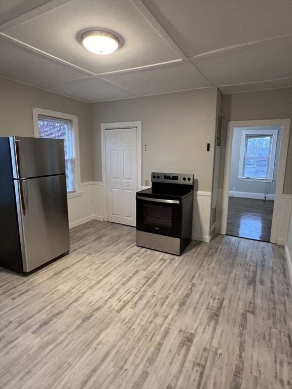 4 Fern St-Unit -2 in Taunton, MA - Foto de edificio - Building Photo