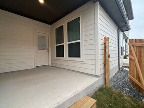 346 Nespral Dr in San Antonio, TX - Building Photo - Building Photo