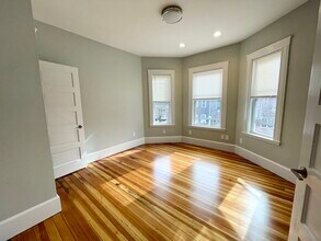 5 Saint Margaret St in Boston, MA - Foto de edificio - Building Photo