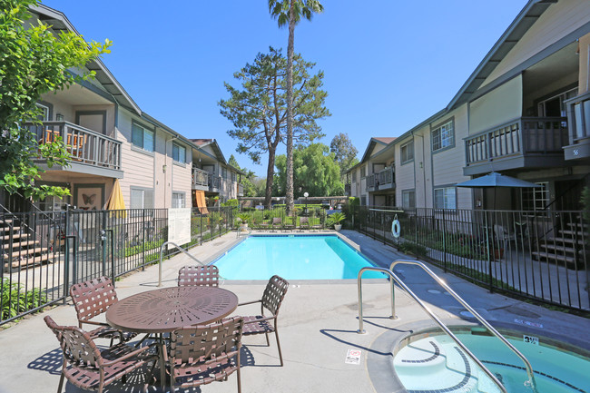 Woodside Senior Apartments (55+)