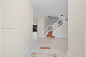 2010 NW 99th Ter in Pembroke Pines, FL - Building Photo - Building Photo