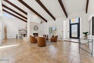 8356 E San Ricardo Dr in Scottsdale, AZ - Building Photo - Building Photo