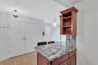 2401 H St NW in Washington, DC - Building Photo - Building Photo