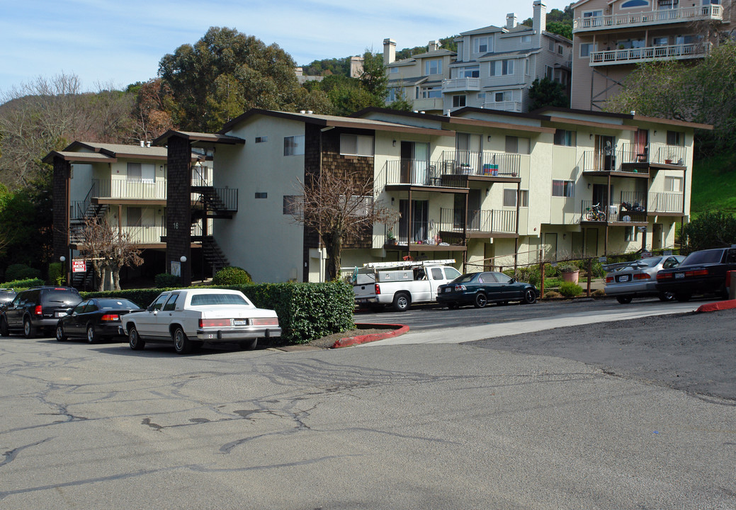 San Pablo Apartments in San Rafael, CA - Building Photo