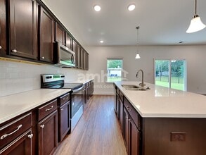 1112 Alice Smalls Rd in Mount Pleasant, SC - Building Photo - Building Photo