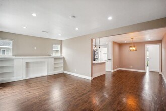 1133 W 78th St in Los Angeles, CA - Building Photo - Building Photo