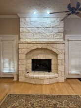 1 Spring Hl in Longview, TX - Building Photo - Building Photo