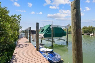 112 Ave D in Marathon, FL - Building Photo - Building Photo