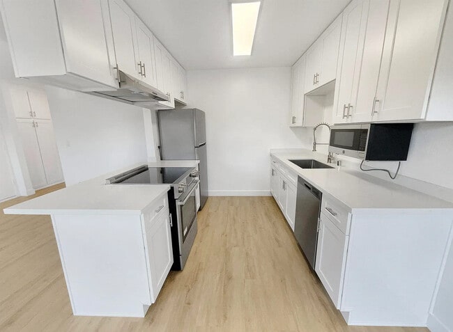 property at 9586 Carroll Canyon Rd