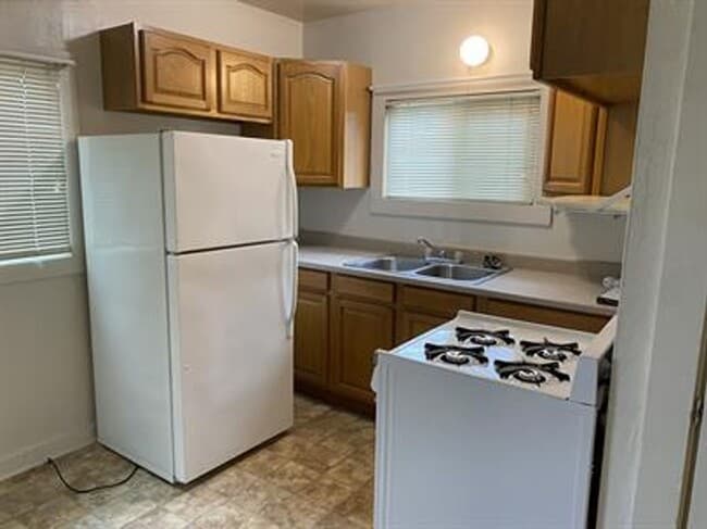 property at 2108.5 3rd St