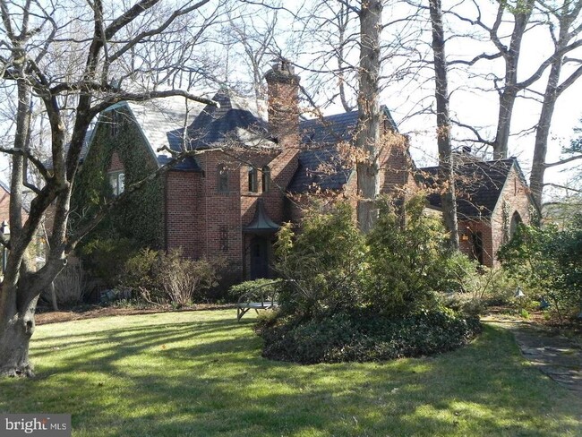 3203 Leland St in Chevy Chase, MD - Building Photo - Building Photo