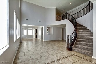 3789 Dusky Flycatcher St in Las Vegas, NV - Foto de edificio - Building Photo