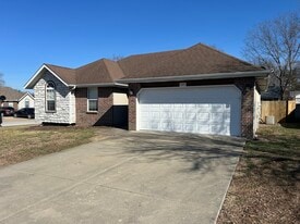 3830 S Keystone Ave in Springfield, MO - Building Photo