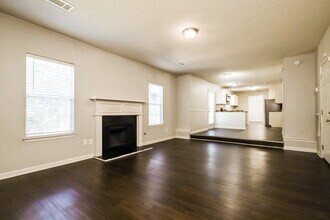 1043 Field View Dr in Mcdonough, GA - Building Photo - Building Photo