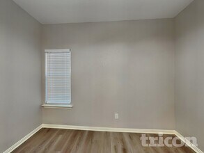 1810 Millbrook Dr in Midlothian, TX - Building Photo - Building Photo