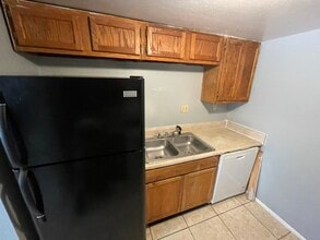 1408 Holden Ave in Orlando, FL - Building Photo - Building Photo