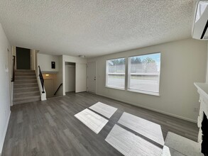 12821-12821 Waller Rd E in Tacoma, WA - Building Photo - Building Photo