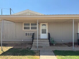 5909 East F M 40 in Lubbock, TX - Building Photo