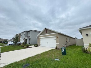 1180 Cascades Ave in Davenport, FL - Building Photo - Building Photo