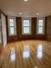 10 Holland Rd, Unit 2 in Worcester, MA - Building Photo - Building Photo