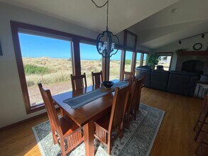 33705 G St in Ocean Park, WA - Building Photo - Building Photo