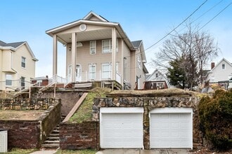 11 Prospect Terrace in East Rutherford, NJ - Building Photo - Building Photo