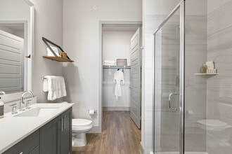 One90 Gateway in Plano, TX - Foto de edificio - Interior Photo