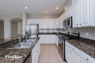 14309 Beauly Cir in Hudson, FL - Foto de edificio - Building Photo