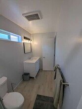 1637 Grove Rd, Unit 902-6 in El Cajon, CA - Foto de edificio - Building Photo