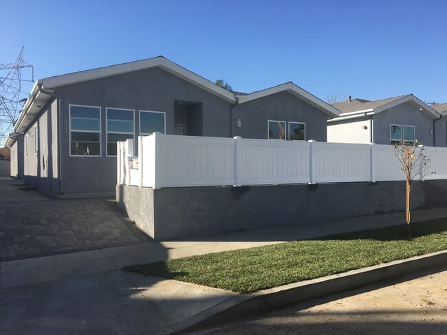 property at 6731 Kraft Ave