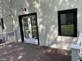 924 Bethlehem Pike in Line Lexington, PA - Building Photo