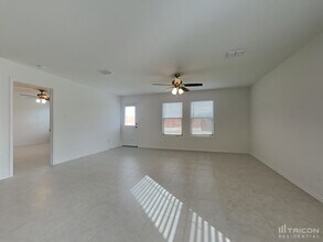 700 Odlozil Ln in Ennis, TX - Building Photo - Building Photo