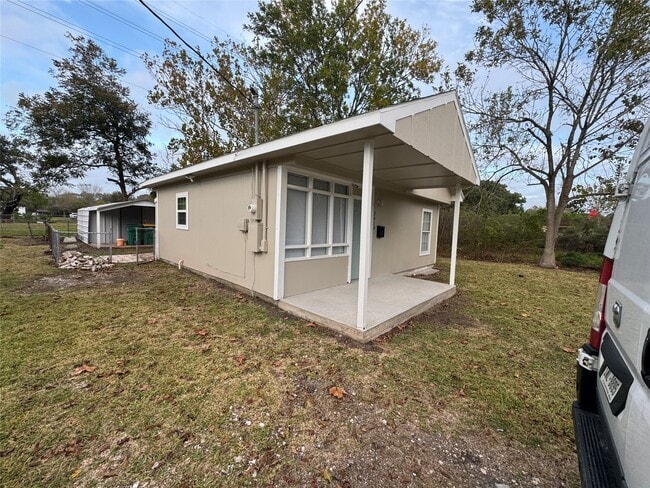 2410 Jackson in La Marque, TX - Building Photo - Building Photo