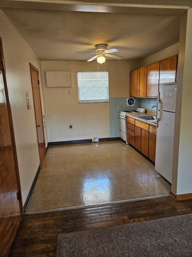 1415 King Ave, Unit D in Columbus, OH - Foto de edificio - Building Photo