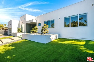 16457 Westfall Pl in Los Angeles, CA - Building Photo - Building Photo