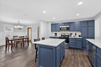 430 N Linden St in Marshall, MI - Building Photo - Building Photo