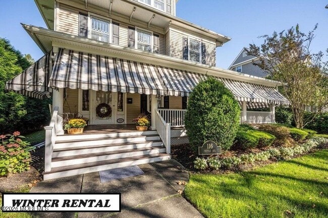 property at 116 Tuttle Ave