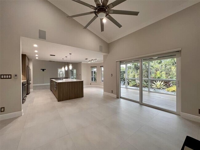720 Birdie Ct in Delray Beach, FL - Building Photo - Building Photo