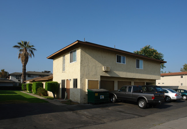 429 W Rosewood Ave in Orange, CA - Building Photo - Building Photo