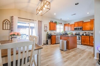 1471 Tierra Royas in Alamogordo, NM - Building Photo - Building Photo