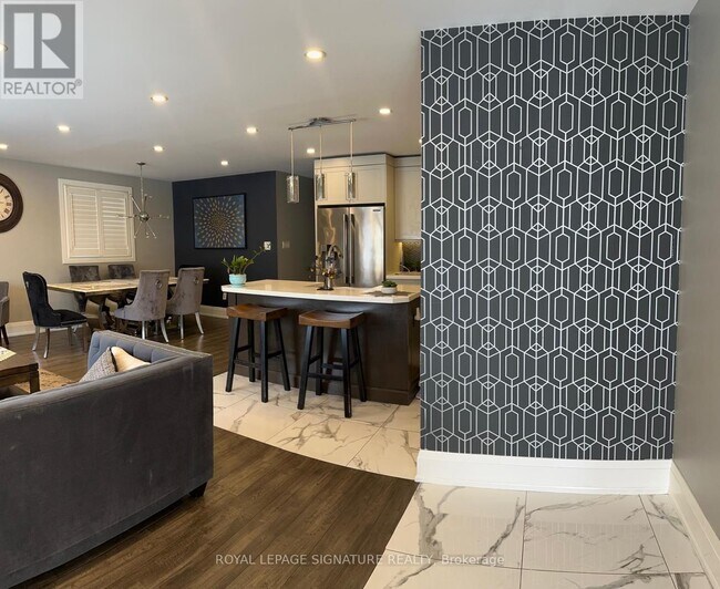 890 Maple Ave in Milton, ON - Building Photo - Building Photo