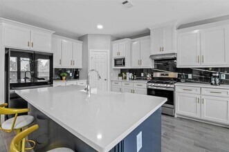 610 Parker Cir in Garland, TX - Building Photo - Building Photo