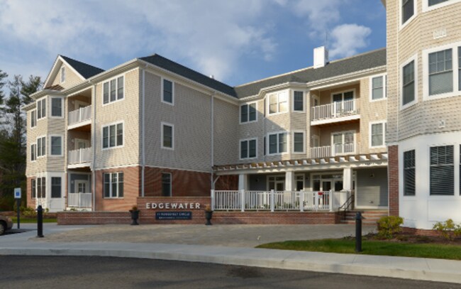 11 Roosevelt Cir-Unit -11R-214 in Easton, MA - Building Photo - Building Photo