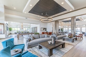 The Retreat Luxury Apartments & Townhomes in Reno, NV - Foto de edificio - Building Photo